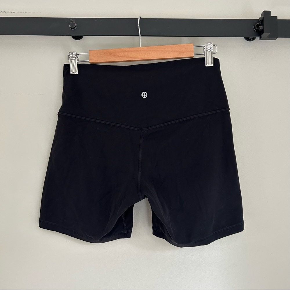 Lulu 2024 Align High Rise Shorts 6” Size 14
